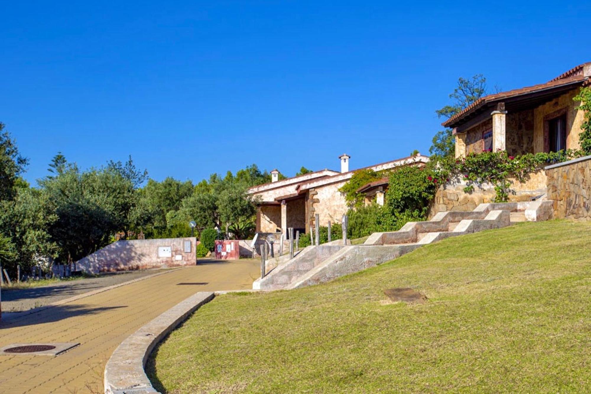 Villas In Porto Corallo Just 400 Meters From The Sea Villaputzu Exterior photo